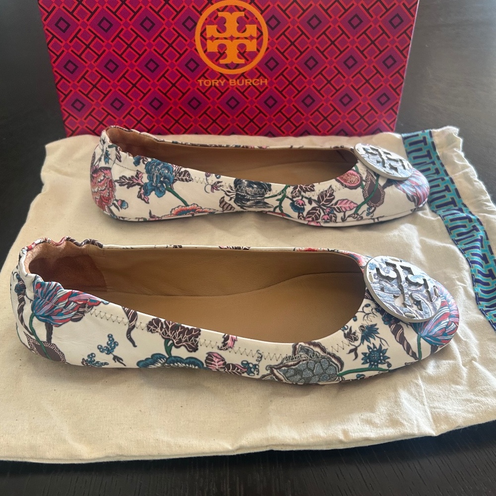 ๐ธ NEW ๐ธ Tory Burch Minnie Ballet Floral Flats 8.5 - Picture 2 of 8